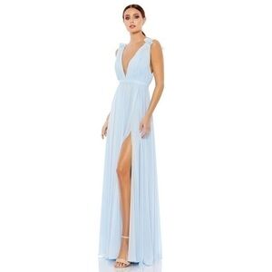 MAC DUGGAL Powder Blue PLEATED CHIFFON SLEEVELESS V-NECK GOWN